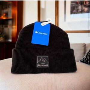 New with tag Columbia one size unisex thick stretchy rolled beanie
